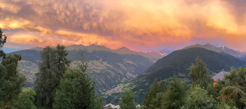 Blick vom Chalet im Sommer