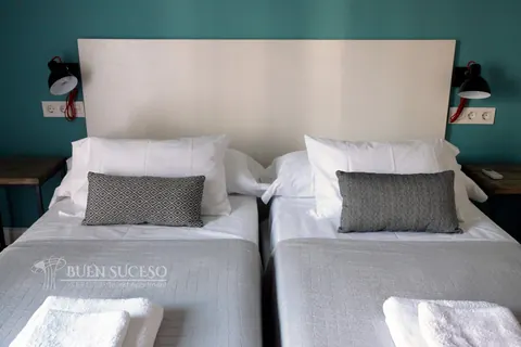 Betten in Schlafzimmer 1